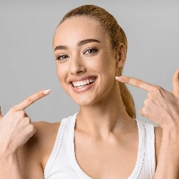 Hollywood Smile treatment, illustrative photo