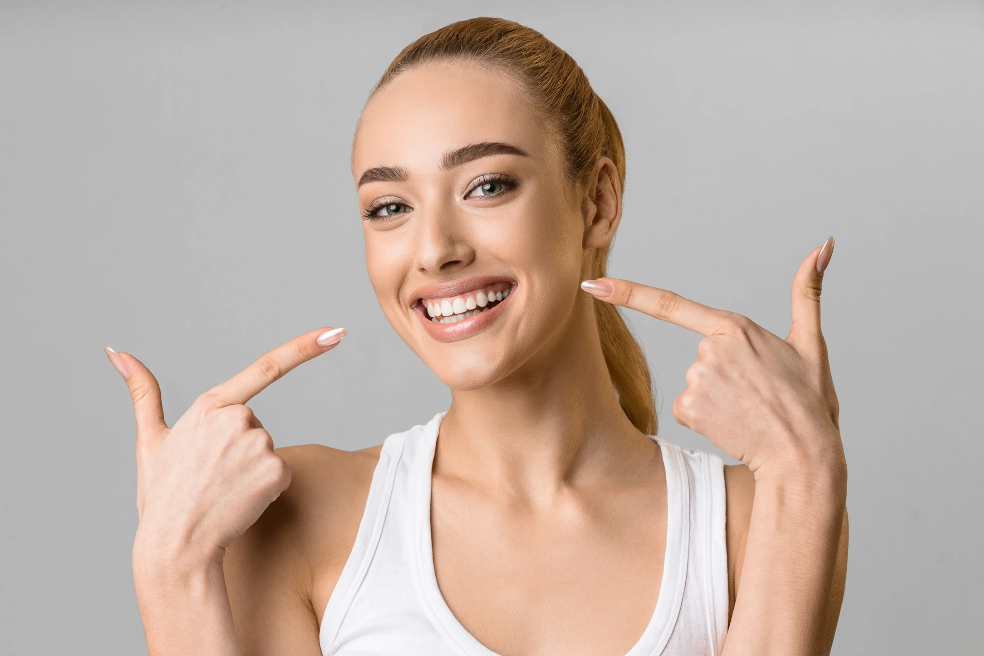 Hollywood Smile treatment, illustrative photo